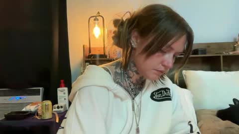 cherrybox00 online show from July 30, 3:47 am