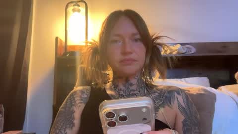 cherrybox00 online show from August 8, 5:40 am