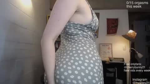 Sarah Prez online show from June 16, 5:50 am