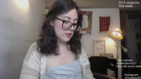 Sarah Prez online show from June 26, 5:55 am
