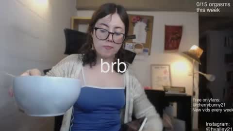 Sarah Prez online show from July 1, 4:35 am