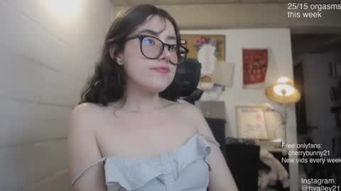 Sarah Prez online show from August 14, 6:39 am