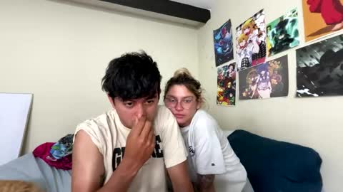 cherryuwu12 online show from April 7, 4:39 am