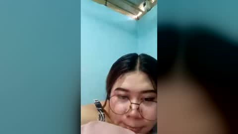 cherrywhite5 online show from August 12, 4:26 am