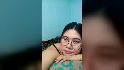 cherrywhite5 online show from August 18, 1:00 am
