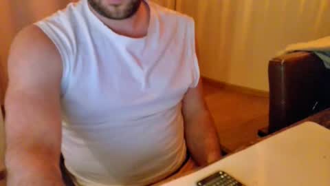 chicken_25 online show from March 29, 12:18 am