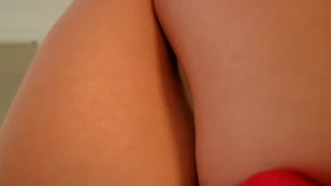 yoursensualparadise online show from July 27, 11:54 pm
