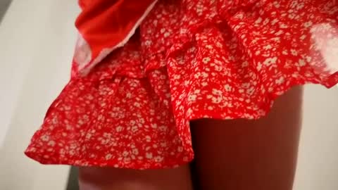 yoursensualparadise online show from August 3, 9:22 pm