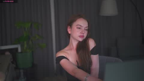 chillwithstacy online show from August 11, 11:07 pm