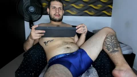 Chilly Willyx online show from May 13, 2:55 am