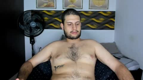 Chilly Willyx online show from May 13, 5:07 am