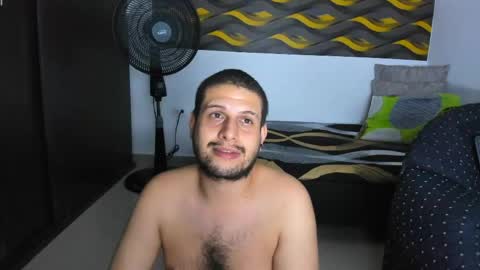 Chilly Willyx online show from May 15, 10:04 am