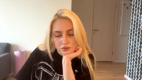 Chanelle online show from July 23, 3:25 pm