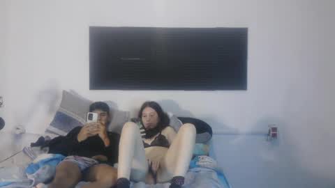 chineseeyes18 online show from June 8, 1:33 am