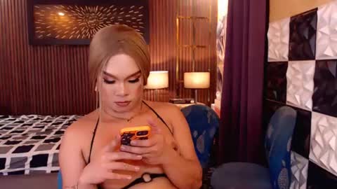 Franching Lee online show from August 1, 3:07 pm