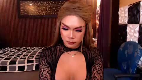 Franching Lee online show from August 8, 9:59 pm