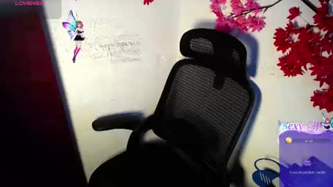 chleo_rosse online show from August 11, 12:23 am