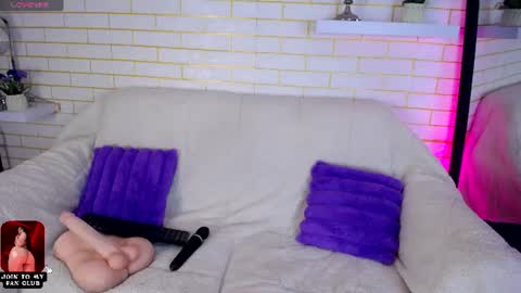 chloe1126_ online show from August 8, 4:45 am