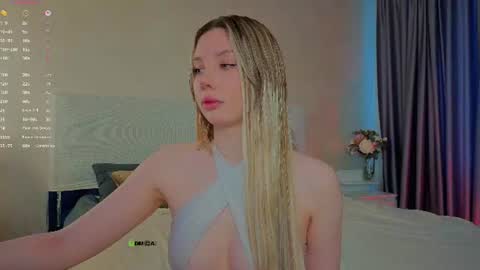 Sophie online show from August 14, 7:12 am
