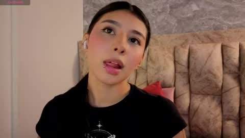 chloe_bluee_ online show from August 10, 1:34 pm