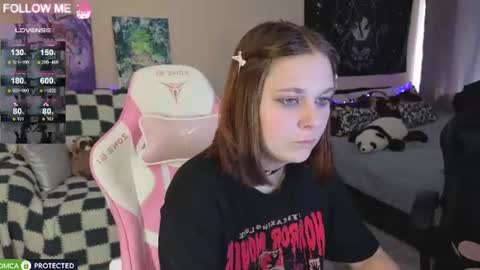 Chloe online show from July 25, 7:45 am