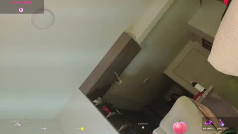 chloe_cooperr online show from July 31, 11:38 am