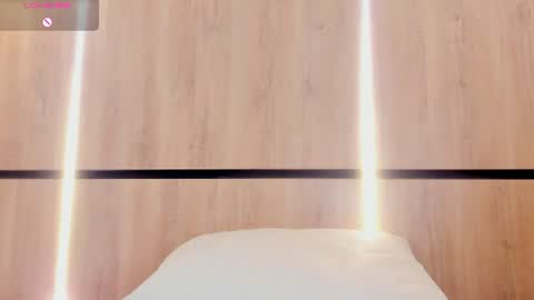chloe online show from August 10, 3:02 pm