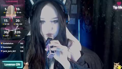 chloe_crystall_killer online show from May 18, 7:47 pm