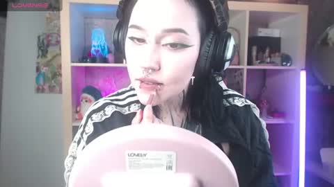 chloe_crystall_killer online show from August 9, 6:25 am