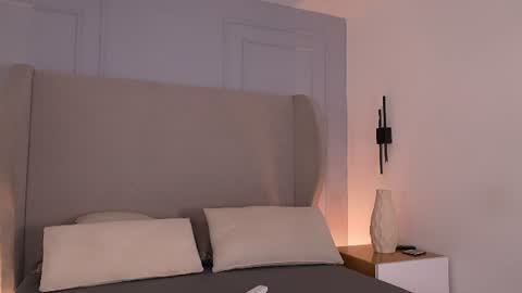 Chloe online show from August 6, 7:46 pm