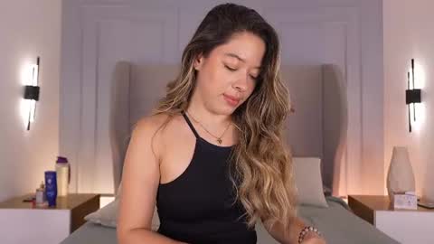 Chloe online show from August 9, 3:46 pm