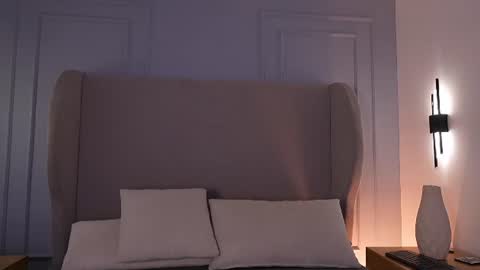 Chloe online show from August 9, 10:22 pm