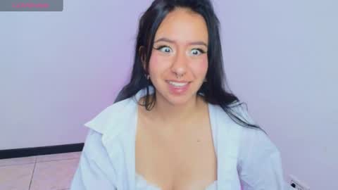 chloe_desire11 online show from August 5, 10:46 am