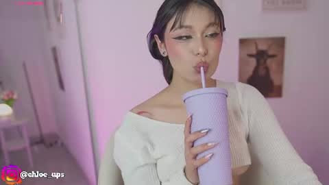 Chloe  online show from July 13, 9:38 am
