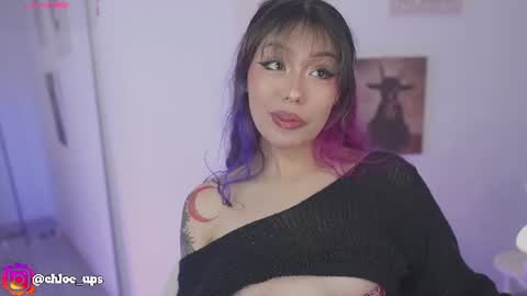 Chloe  online show from August 7, 6:24 am