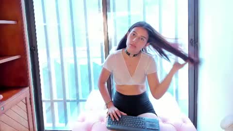 Chloe online show from August 11, 3:14 pm