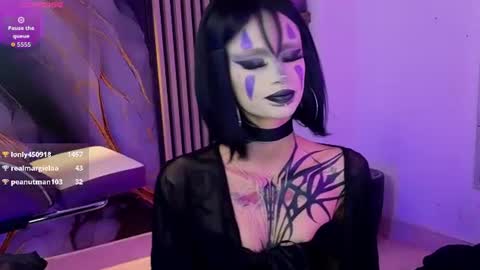 chloe_jacksonn online show from August 1, 4:18 am