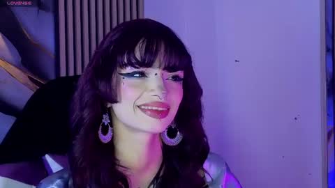 chloe_jacksonn online show from August 4, 10:51 pm