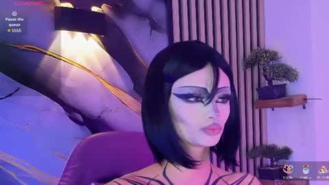 chloe_jacksonn online show from August 13, 8:23 pm