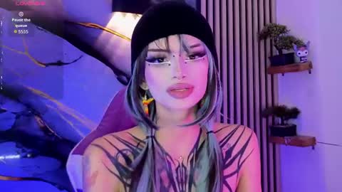 chloe_jacksonn online show from August 14, 7:17 pm