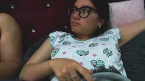 chloe_maddison2 online show from August 3, 5:14 am