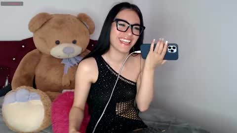 chloe_maddison2 online show from August 18, 12:11 pm