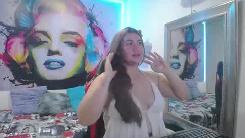 Chloe online show from August 13, 9:01 am
