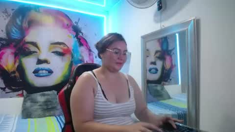 Chloe online show from August 14, 5:00 am