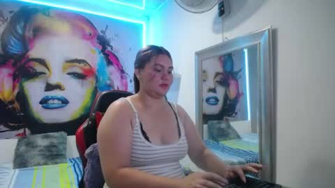 Chloe online show from August 14, 8:18 am
