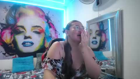 Chloe online show from August 15, 4:27 am