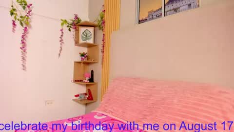 chloe_peach_ online show from August 15, 1:26 pm