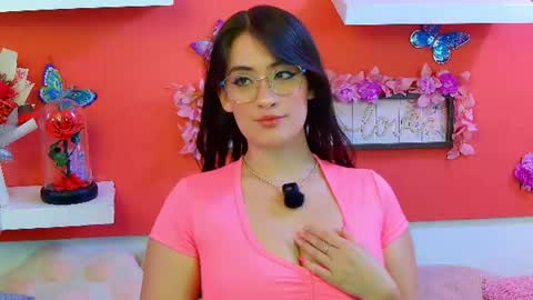 Rem Meii  online show from August 4, 12:18 am