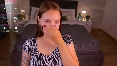 Chloe Sapphire online show from August 11, 12:51 pm