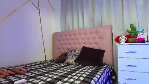 Chloe online show from August 3, 12:06 am